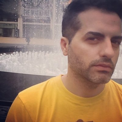 QueOndaTurrah's tweet photo. Te revisa el patovica en el baile y no podes decir nada https://t.co/ePVeh4wQHk