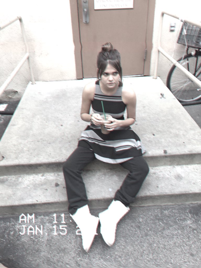 MaiaMitchell's tweet photo. @sassymaiamitch https://t.co/52Ia1ZfiwN