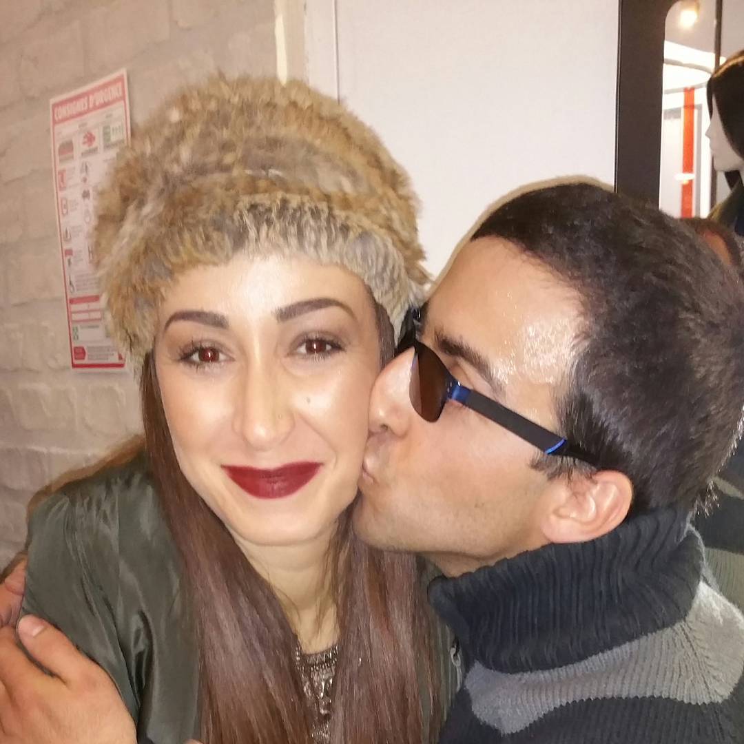 RAPHAELCASTRO9's tweet image. @Kenzafarah_off Jte fait tt plains de GROS GROS big BISOUS #MonUnique Prend soin de toi #BonneSoirée ❤❤❤ 💋💋💋 JTM