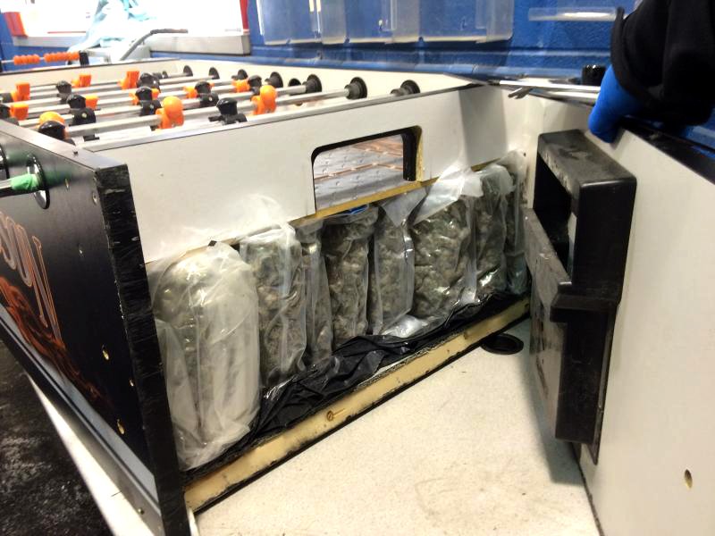 CBPMidAtlantic's tweet photo. Lewiston, NY #CBP finds this #foosball table is stuffed full of #marijuana. Read https://t.co/3XZgtUbSkS #grassturf https://t.co/ECx4cf9oQ1