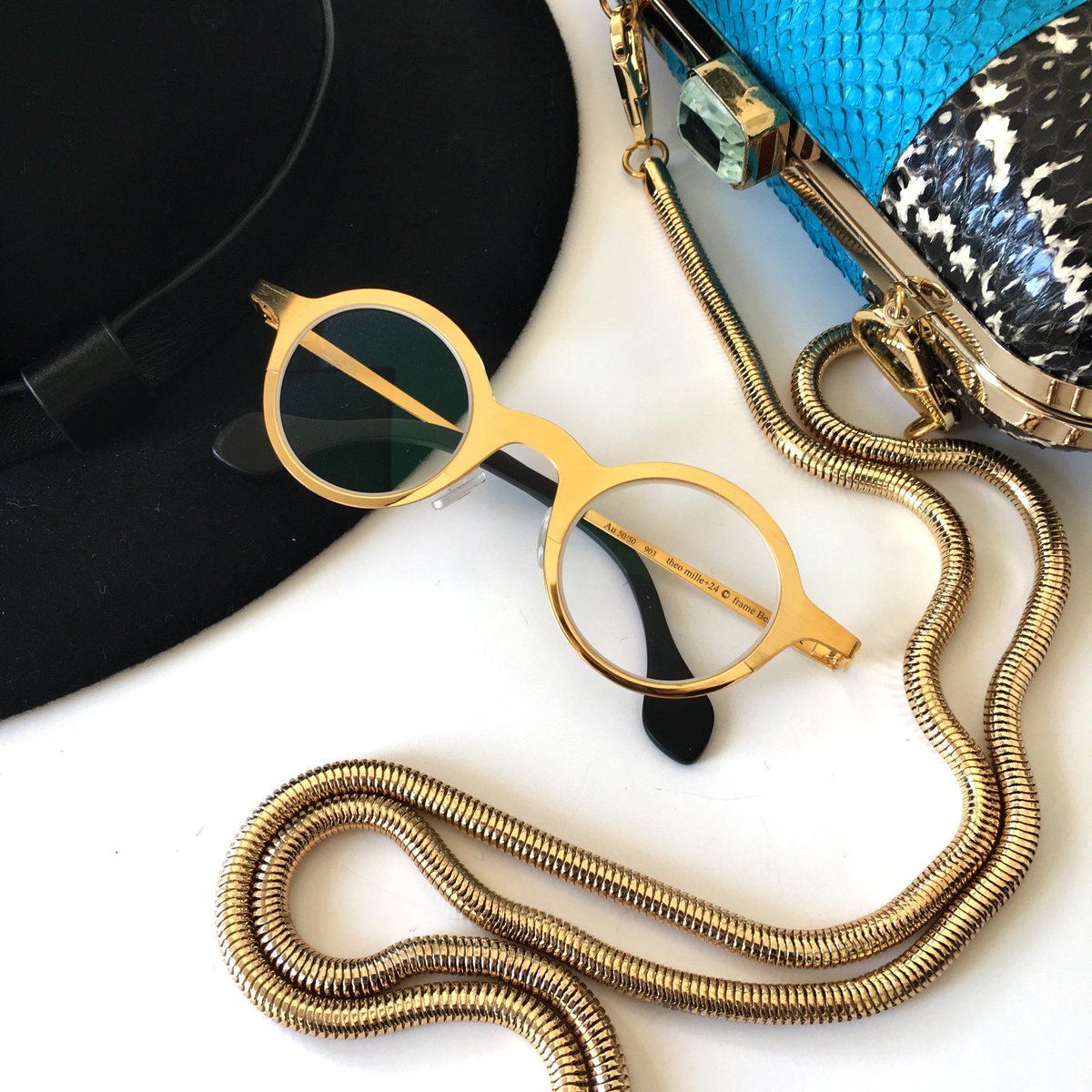 DwellDirect's tweet photo. How to stay fabulous after Jonas? With the @theoEyewear Mille "Belgium" in Gold coating. #OurFamilyKnowsGlasses. https://t.co/oZvzyBHCNY