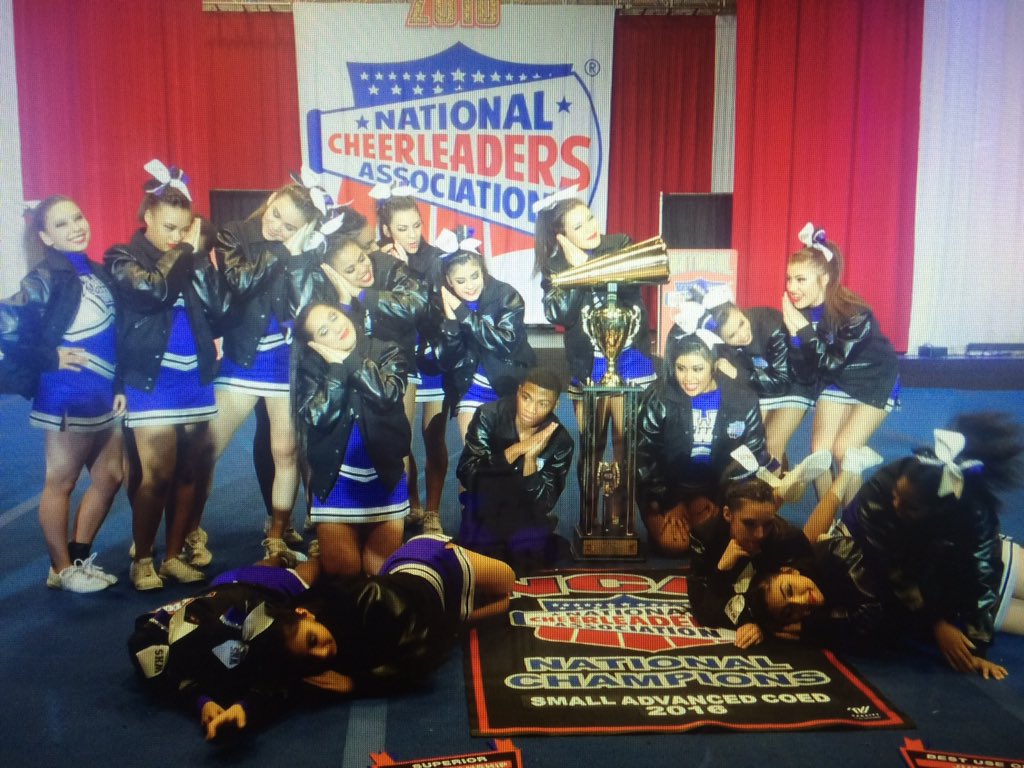 kylanoelle98's tweet photo. Just gonna dab on the folks that slept on us 😂 #WarrenCheer #NationalChampions https://t.co/Y8JXeieEC4