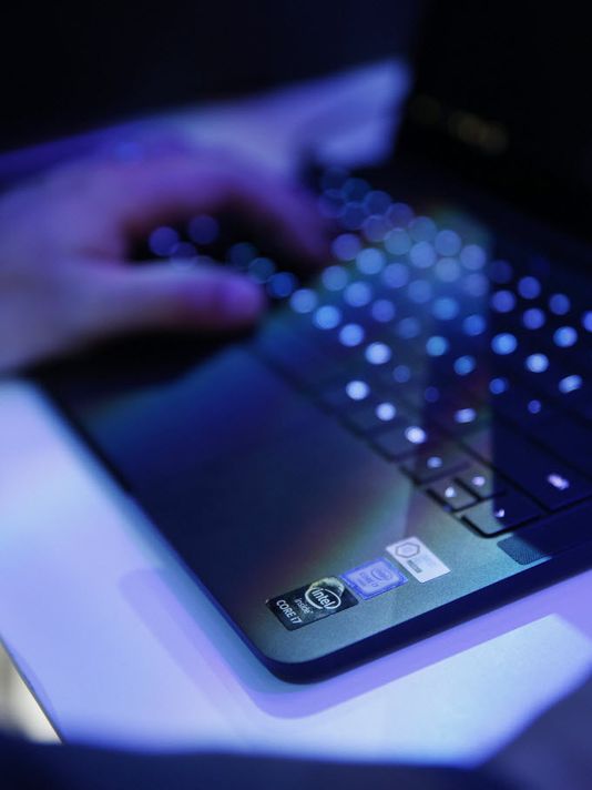 Cenmetrix's tweet image. #Biometrics is the latest shield against #PasswordHacks usatoday.com/story/tech/col…