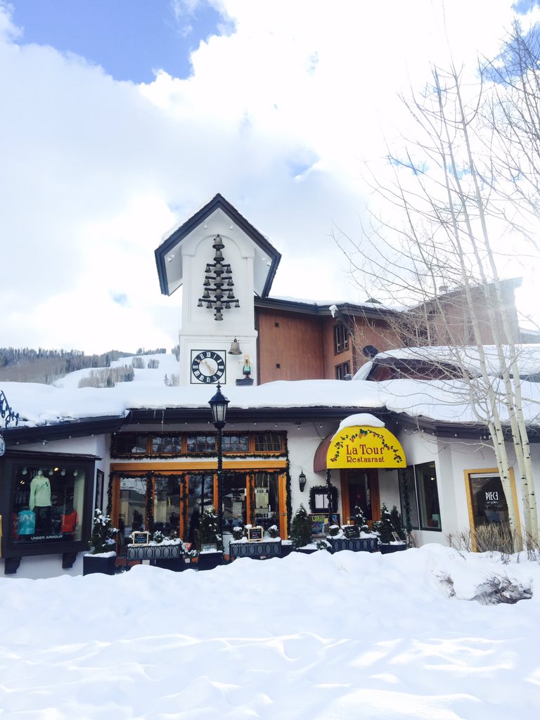 laguiadefa's tweet photo. La mejor sopa de cebolla en mi vida!!! Wtf @LaTourVail @cecinunez @ItsFoodPorn @VailFoodTours @mexfoodcritic https://t.co/7MKZDEAZRd