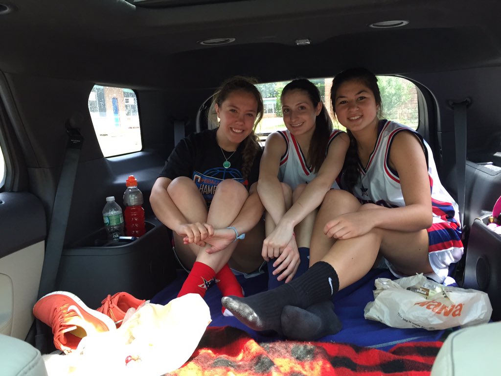 AnaleeJane's tweet photo. happy birthday colbs!! hope your day off was great!! miss you💘💘💘 https://t.co/jzKb7pU2LG