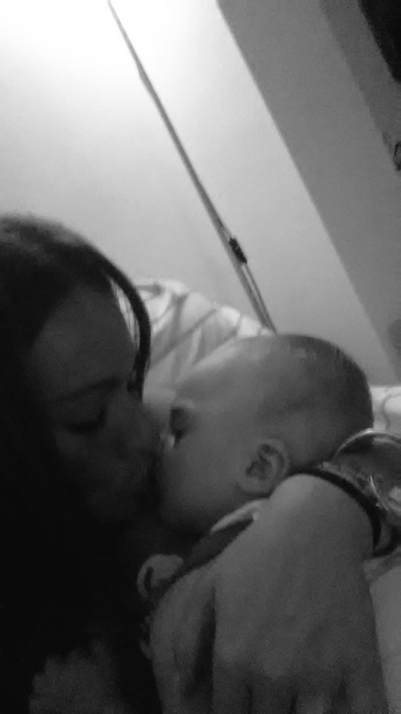 scf290685's tweet photo. Tengo lo mas hermoso k podía darme la vida!!!#amordemadre https://t.co/E5q4lxn1rh