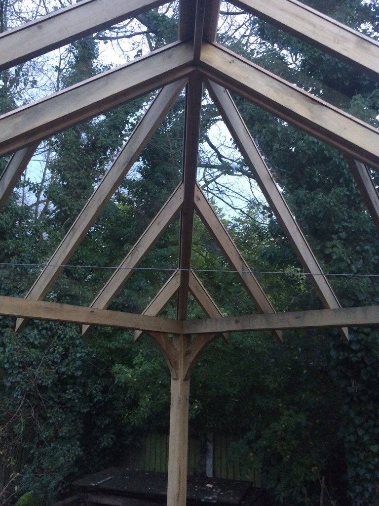 thesawmill's tweet photo. Glazed oak roof #bespokeoakjoinery #glazedoakframes # https://t.co/5vpafag2a1