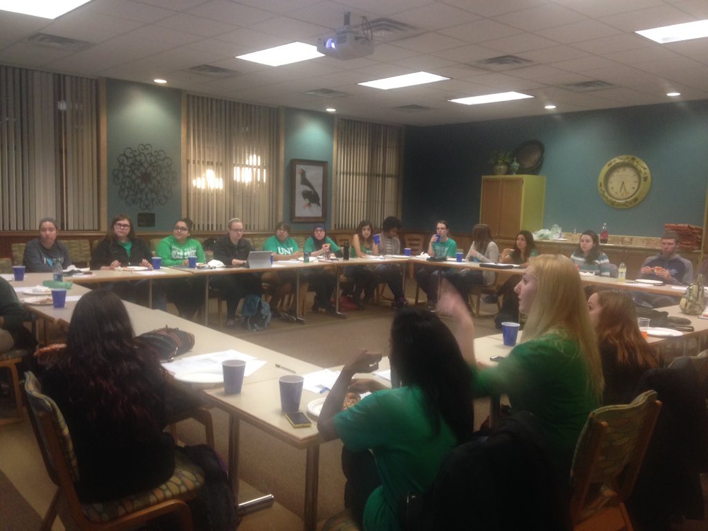 ScrappyCturtle's tweet image. There's a great turnout for 1st #UNTSWE meeting!!!  I'm so happy to see my SWEster family again! #RegionCTurtle