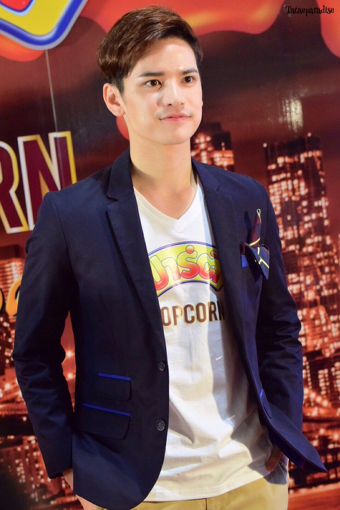 TataeIstheBest's tweet photo. หล่อออ อือ ก็หล่อ. อ่ะ จะต้องบรรยายอะไรอีก 😚💕 @TaoPhiangphor #Partypopcorn https://t.co/q9DUs1z1EN