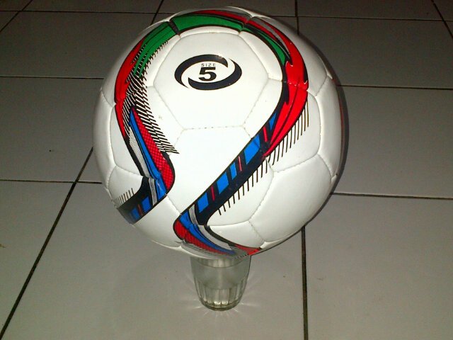 black_46005's tweet photo. Bola kaki  tipe Win logo bebas .Rp.47,900,00 . https://t.co/Wl7kipMR16
