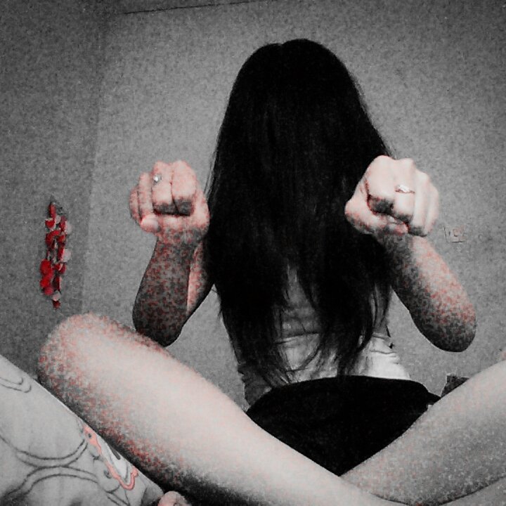 d_dhewi1's tweet photo. Horror 👻👻 https://t.co/370dCahIty