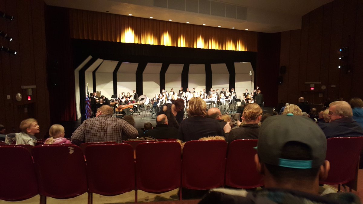 ljennen1002's tweet image. @ffbandgeeks #concertreport