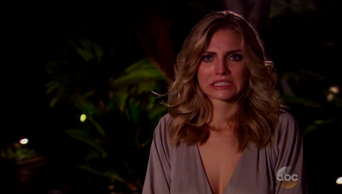 The Bachelor 20 - Ben Higgins - Episode 4 - Discussion - *Sleuthing - Spoilers* - Page 31 CZnHfdzW0AE4SLL