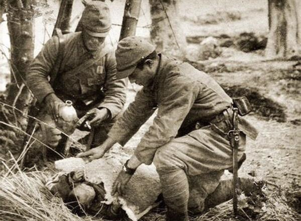 ウリナラガ ド ピンチii בטוויטר 1938年11月13日凌晨2点中国国民党军于湖南省长沙纵火引起的 长沙大火 文夕大火 事件 的镜头日本兵背着逃晚的中国老夫人往避难地拼命地跑 ウリナラガ ド ピンチii בטוויטר 1938年11月13日凌晨2点中国国民党军于湖南省长沙纵火引起的 长沙大火 文夕大火 事件 的镜头日本兵背着逃晚的中国老夫人往避难地拼命地跑