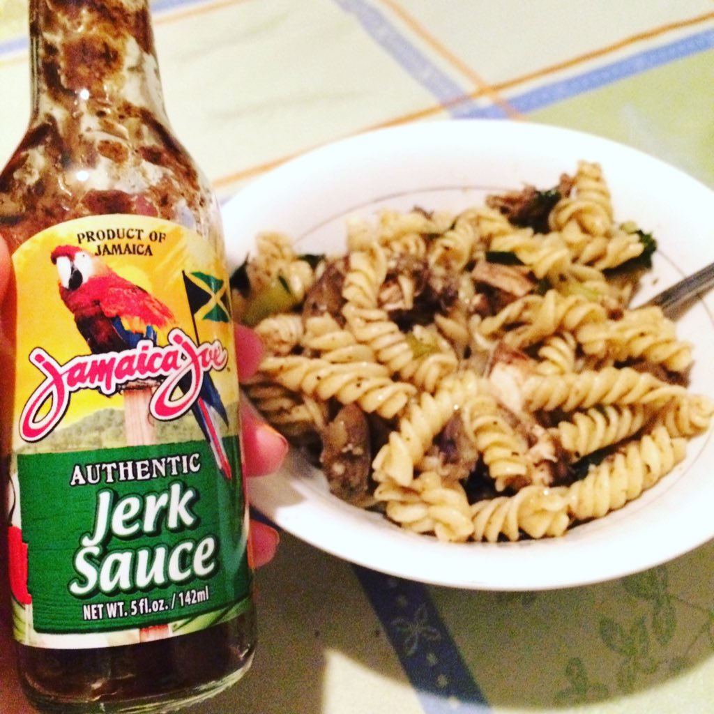 myawild's tweet photo. Jerk chicken pasta salad w/ steamed veg & scotch bonnet for a little fire π₯#jerk #jamaica #iyip2016 https://t.co/Jezi8vSUQ9