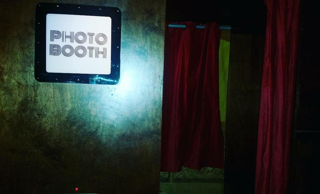 spiderhouse's tweet image. &quot;Git in me!&quot; Says our brand new photo booth in the Ballroom. #inanimateobjects #havefeelingstoo #sceneatspiderhouse