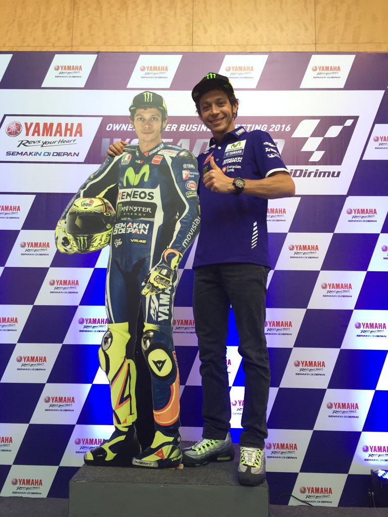 ValeYellow46's tweet photo. Yamaha dealer meeting in Bali,Indonesia 
@YamahaIndonesia https://t.co/ehlMdOtnHb