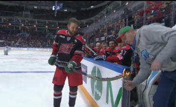 kazinform_eng's tweet photo. #LinusOmark tries to score with a burning stick at #KHL #ASG16
https://t.co/Kbcya5oxT8
#sportsnews #Kazakhstan https://t.co/YL1BEomZoG