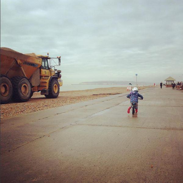 Zippizap_uk's tweet image. massive truck.