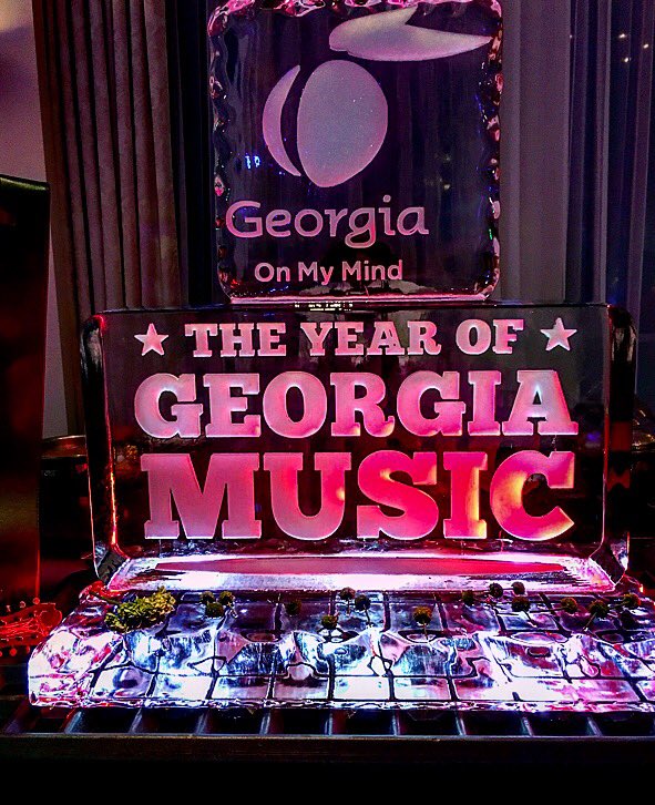 enmarks's tweet photo. Had the best time supporting @ExploreGeorgia and their great new travel guide from @AtlantaMagazine. #YearofMusic https://t.co/hqzf7VnZRp