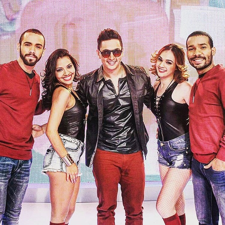 karydrijagirl's tweet photo. #CREWVD @victordrija #saludos desde México #besos #bendiciones #exito #apoyo100 #hermoso #elmejor https://t.co/ShEHCoFgmd