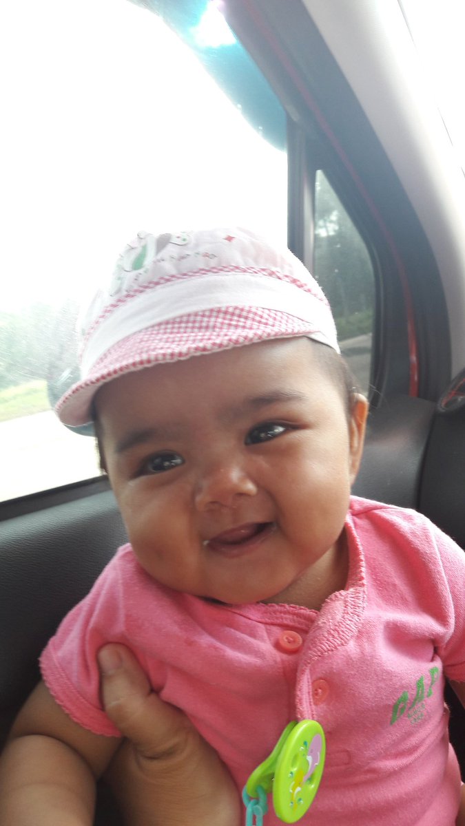 wan azzalea tweet media