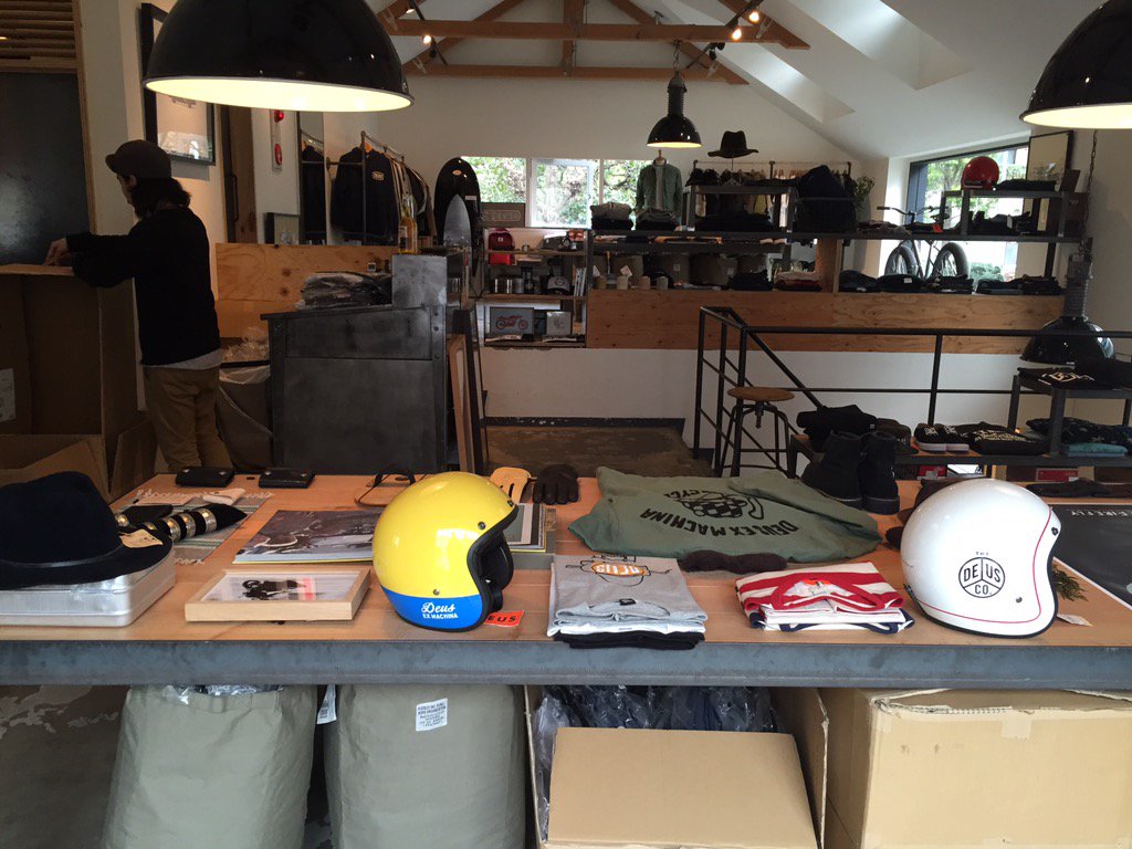 joelstephennyc's tweet image. #tokyo coolest city globally #deus #Harajuku sells surfboards, motorbikes, clothes, food, coffee, has bar and #yoga