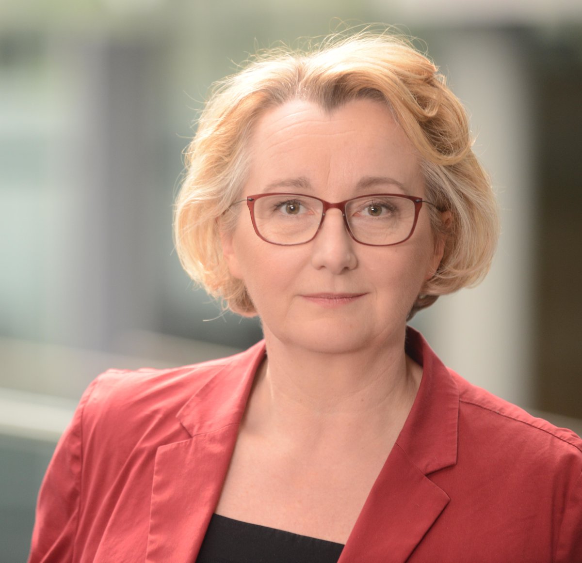 vhsHeidelberg's tweet photo. Positionen zur Landtagswahl - Theresia Bauer (Bündnis 90/Die Grünen) 
Heute ab 19 Uhr zu Gast in der vhs. https://t.co/PsQJlNqxhI