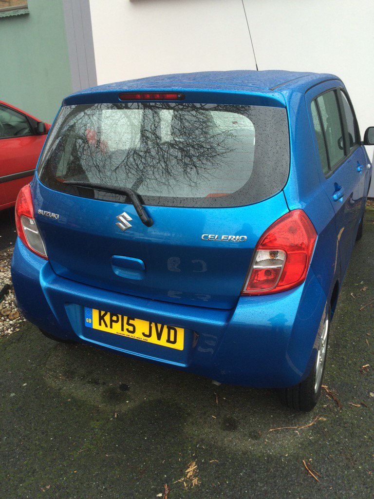 MrJamesMay's tweet photo. Surprisingly thrashable with amusing engine and low costs, let down by dreary interior door panels. #EndOfRoadTest https://t.co/Cw8v0A7tLd