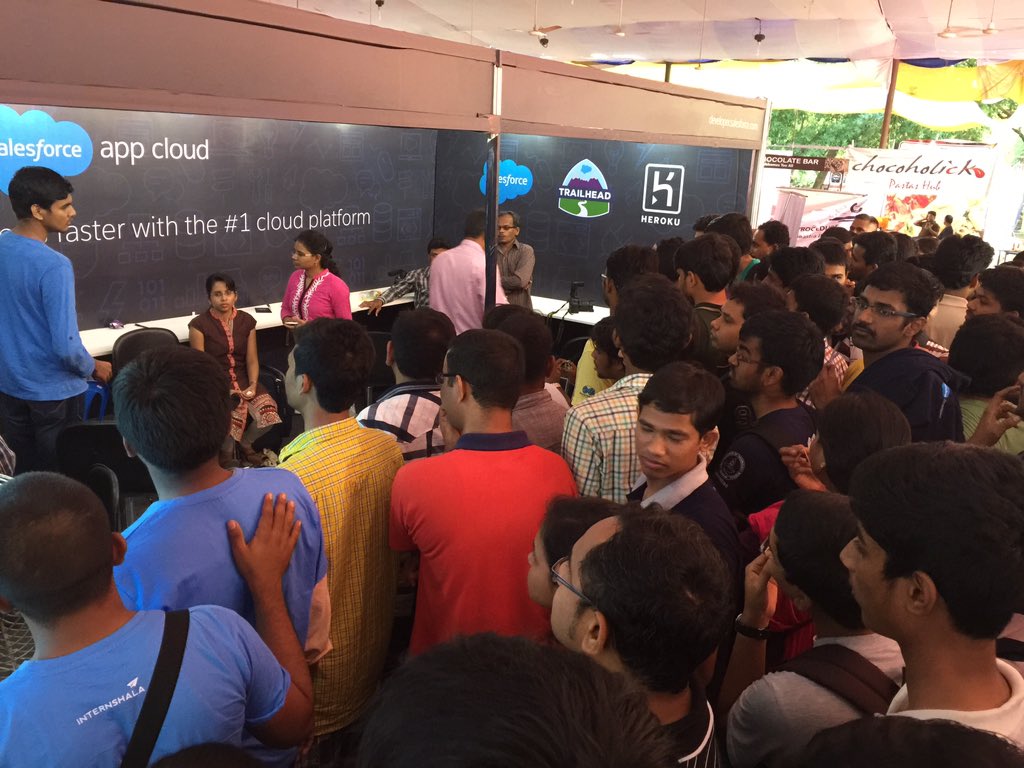rajdeepdua's tweet image. Last day at #iitmsfdc #trailhead @SfdcKiran @shashforce @kavindrapatel @ShaastraIITM