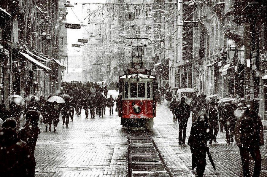 bunkhostels's tweet photo. İstanbul is beautiful in winter. You should come and see... You won't regret it :)  #bunk https://t.co/MqX3JeQO9p