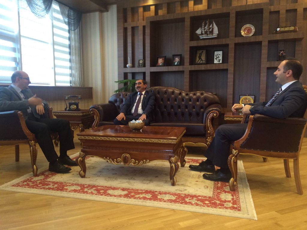 MedeniBAKIR's tweet image. Belediye başkanımız Ahmet Serttaş ile birlikte @dr_ademkorkmaz hocamıza Altınyayla MYO'muz için teşekkür ziyaretimiz