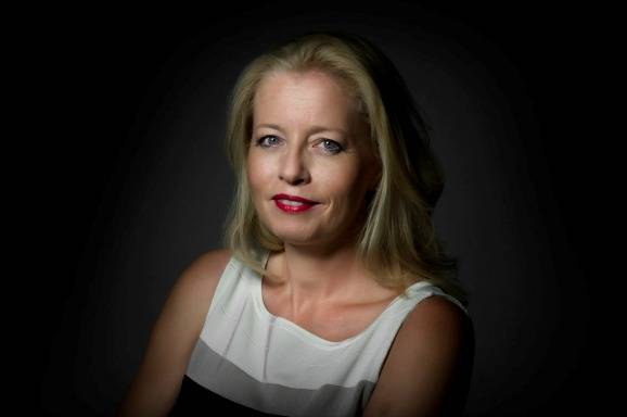 Column <a href="/mariannezw/">Marianne Zwagerman 💟☮️</a> | Incubate. "Twitter is voor nieuwsjunks zoals ik onmisbaar."   bnr.nl/nieuws/712216-…