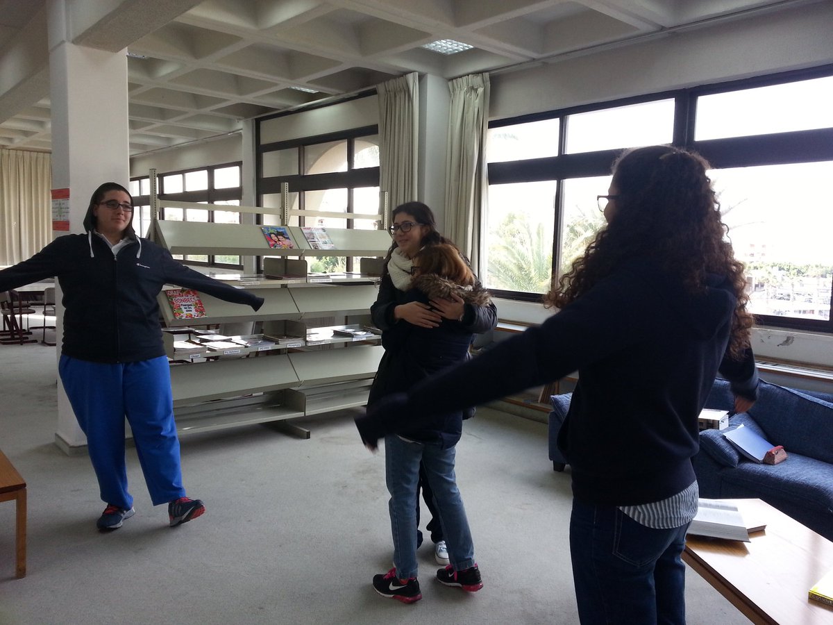NSinjab's tweet photo. @RHHS_EngDept SE2 H students impersonatnh the mood in #shakespeare #sonnet29 "When in disgrace with fortune.." https://t.co/hjL6lL3nT7