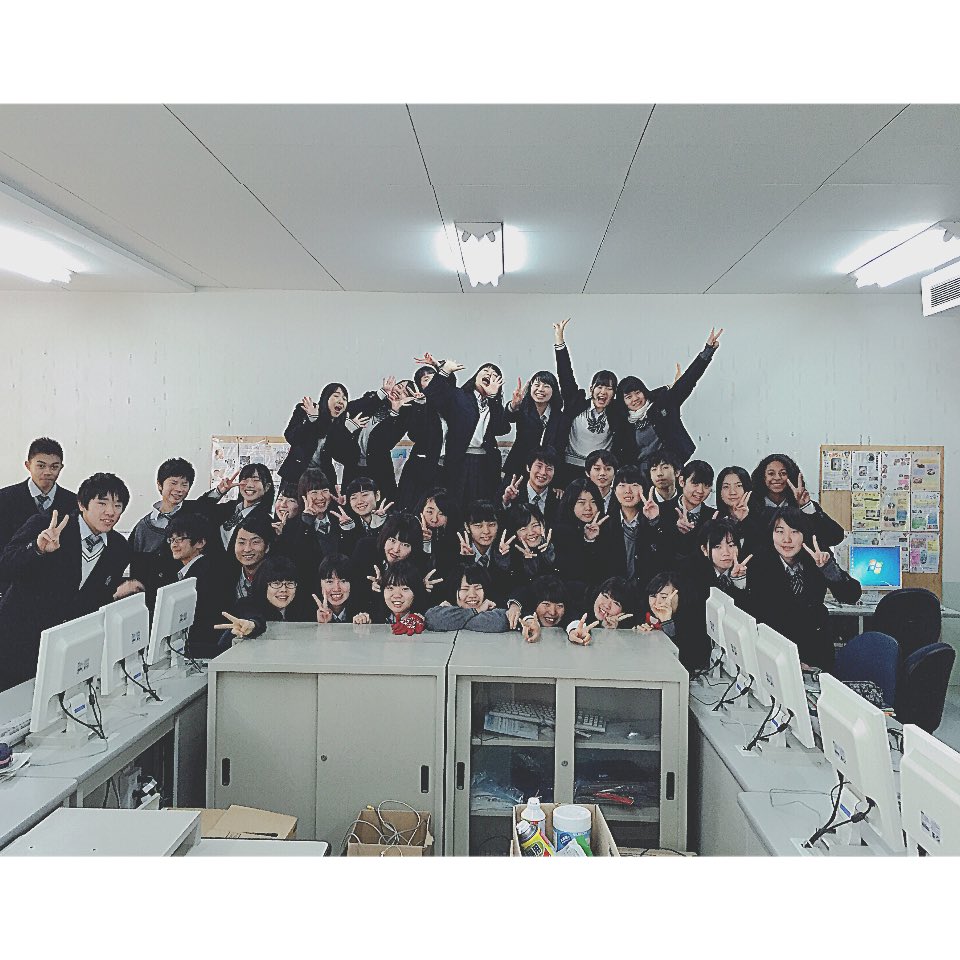nrpy_18's tweet photo. 1年B組おわりたくない 、切実に https://t.co/fSazmP0Lrd
