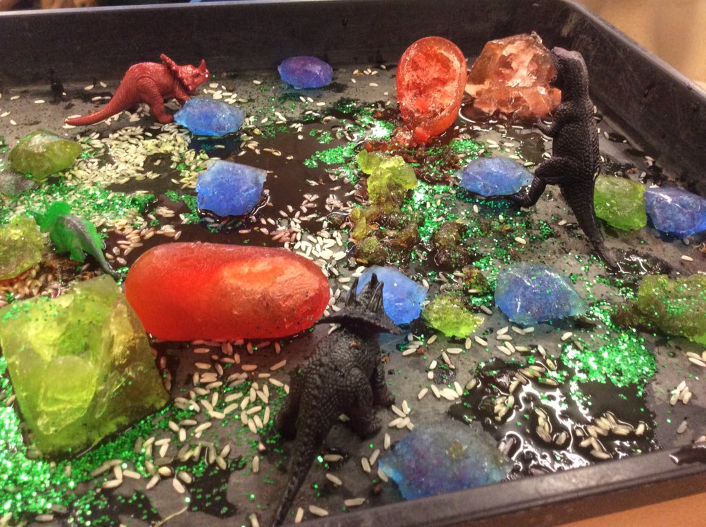 BlackbirdMPS's tweet photo. @manor_primary Here is our dinosaur ice world! https://t.co/0ufBquE3Q3