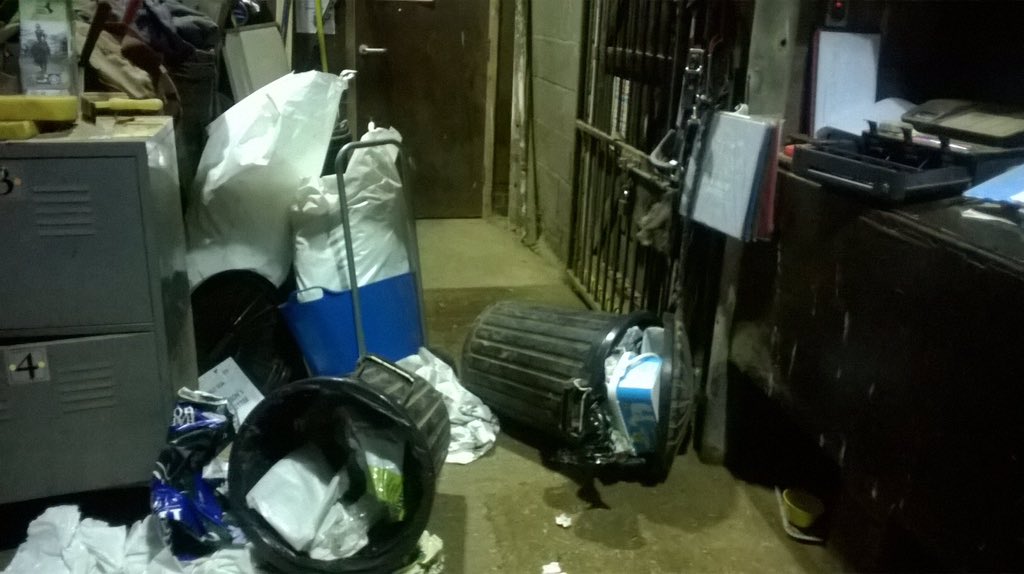 DenbyWK's tweet photo. The morning after clean up after celebrating @RDAWenlo's 25th birthday with a pony party for one last Saturday night https://t.co/oGywCO1u4k