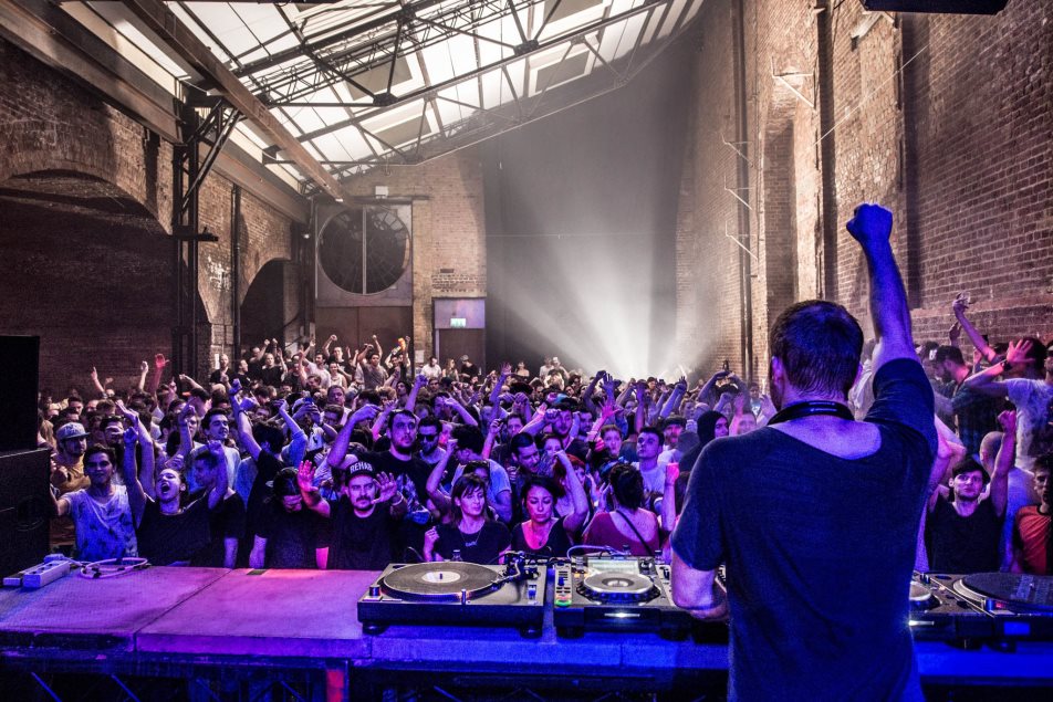 BE_AT_TV's tweet image. Club of the week: @villunderlondon 
Relive the best content here: be-at.tv/brands/village…