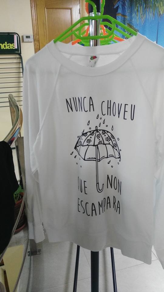 RDLCAS's tweet image. nunca choveu que non escampara