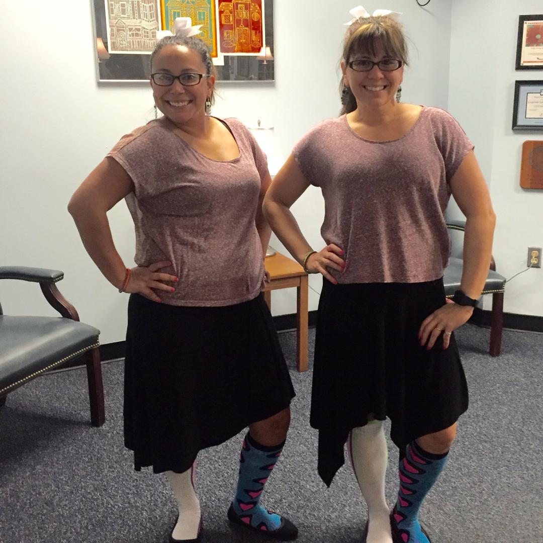 JNameth's tweet photo. Twin Day @ CLMS! #clmsjets #clmstwinday https://t.co/syAStRtYMe