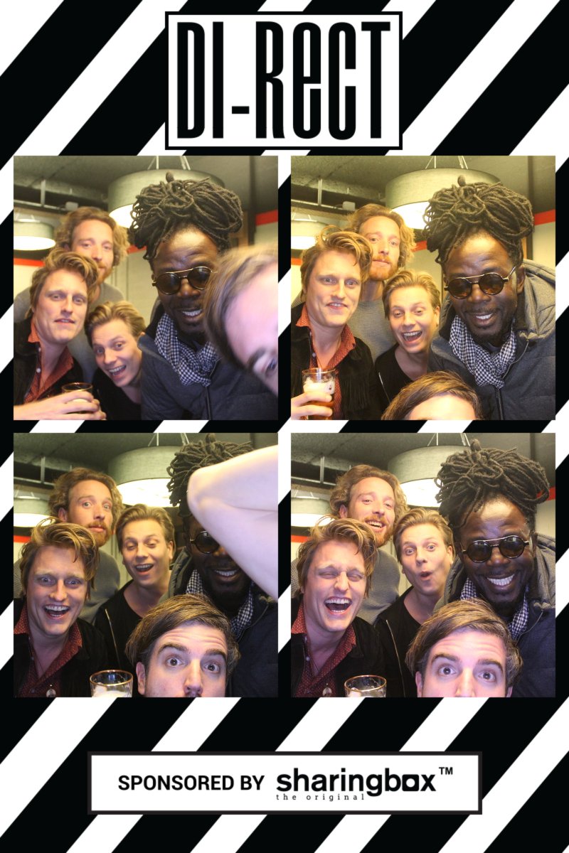 De mannen van Sharingbox hebben een photobooth in onze kleedkamer gezet… 

Check hier alles:
facebook.com/media/set/?set…