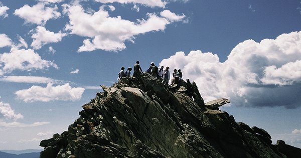 How to Build a Team That Succeeds: thatgingerbread.com/how-to-build-a…