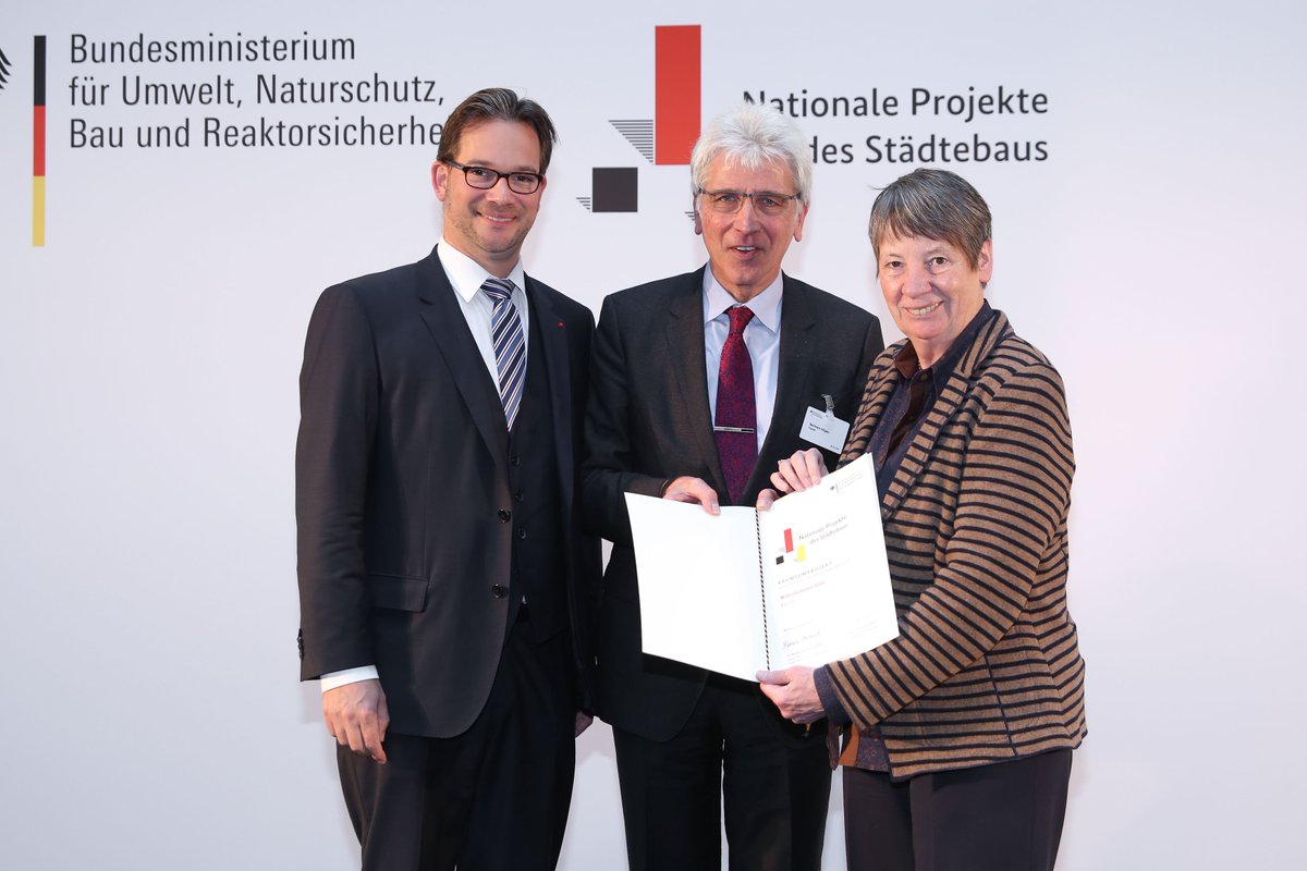 Herausragendes Nationales Projekt des Städtebaus: Umgestaltung der Willi-Allee bit.ly/StädtebauKS (mic) https://t.co/FxxHOkCPQX