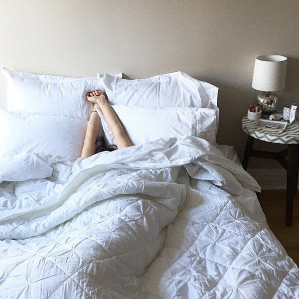 SleepMattersME's tweet photo. "5 #Hacks That #Make #Waking #Up A Lot #Easier" by @thezoereport https://t.co/4QeMIsTvMV #Sleepmatters #Intercoil https://t.co/NZsFImecfM