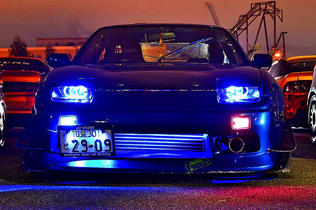 180sx_sx's tweet photo. #人と被るのがいやでできた車
固定ライトに3連イカリングプロ目♪(´ε｀ )ふ https://t.co/M50tdCa3fs