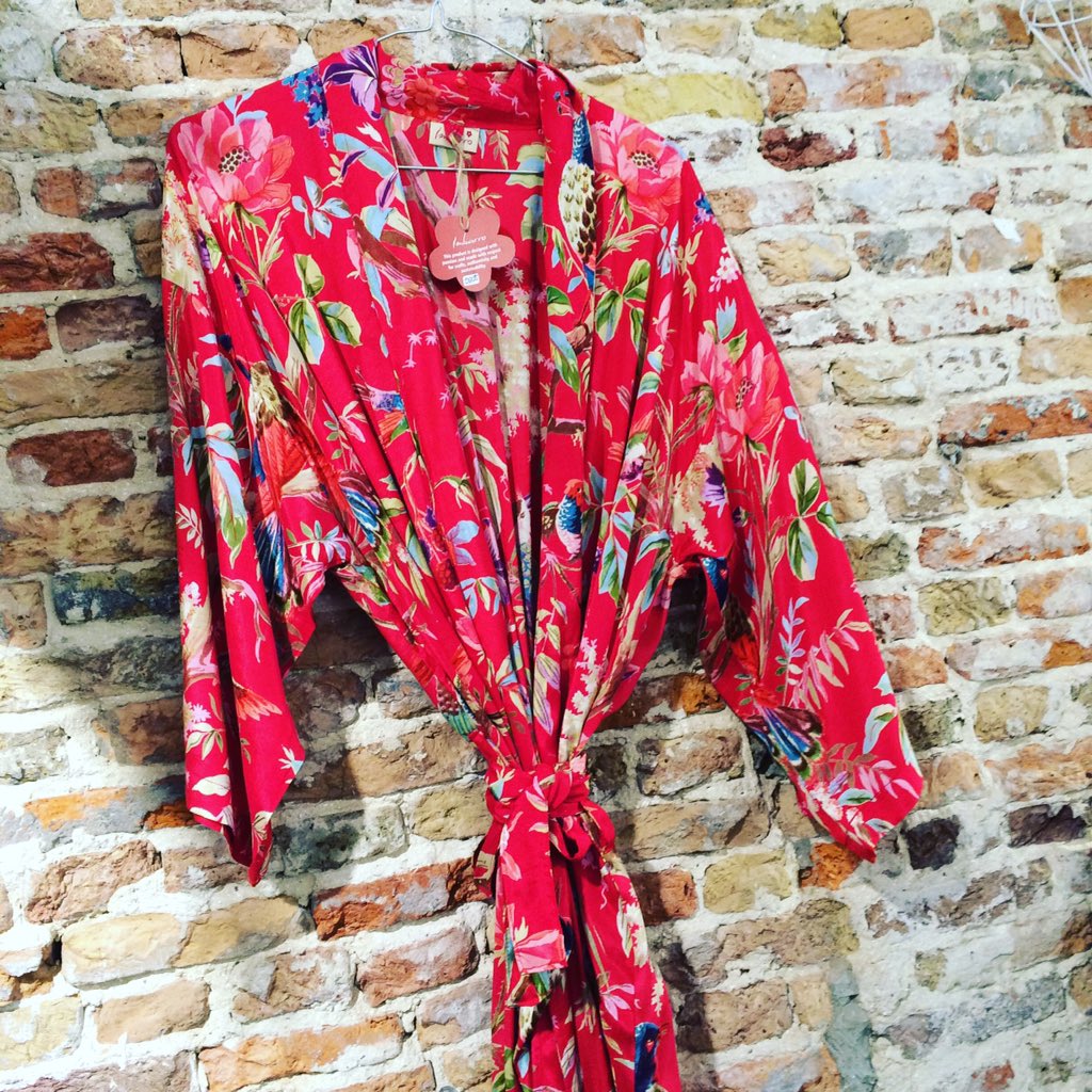 EvelineClous's tweet photo. Waanzinnige kimono van Imbarro by Lots of Leuks #lotsofleuks #haarlem#online #imbarro #kimono #kleur #mooi https://t.co/I8RA5JRqk8
