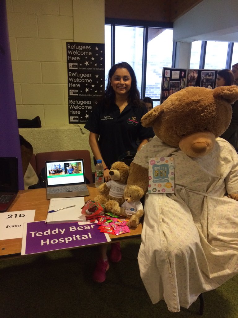 Were in The Lounge today for ReFreshers! Meet Worsley the Bear and get free sweets 🍬 <a href="/LeedsUniUnion/">Leeds University Union</a> @LUU_Activities