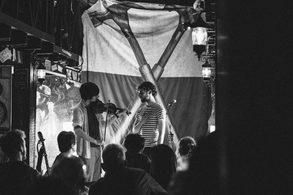 leapsam's tweet photo. @yevagabonds make some beautiful music @ @connollysofleap - full house yet again. https://t.co/dEEmKVnT6B