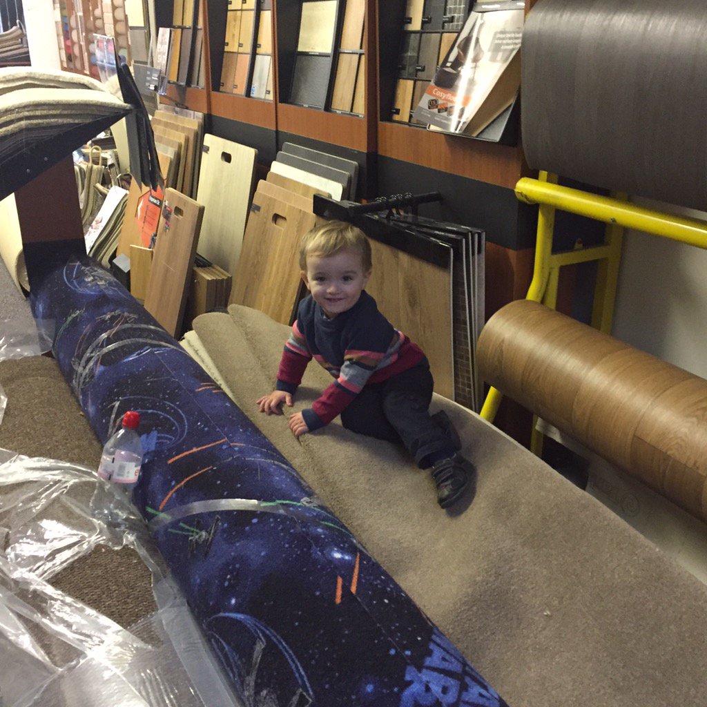 MagnaKitchens's tweet photo. Call in quick, you'll get a real bargain with our new salesman@cottam_julie @cottam80 #flooring #carpets #colwynbay https://t.co/P625dUCfT3