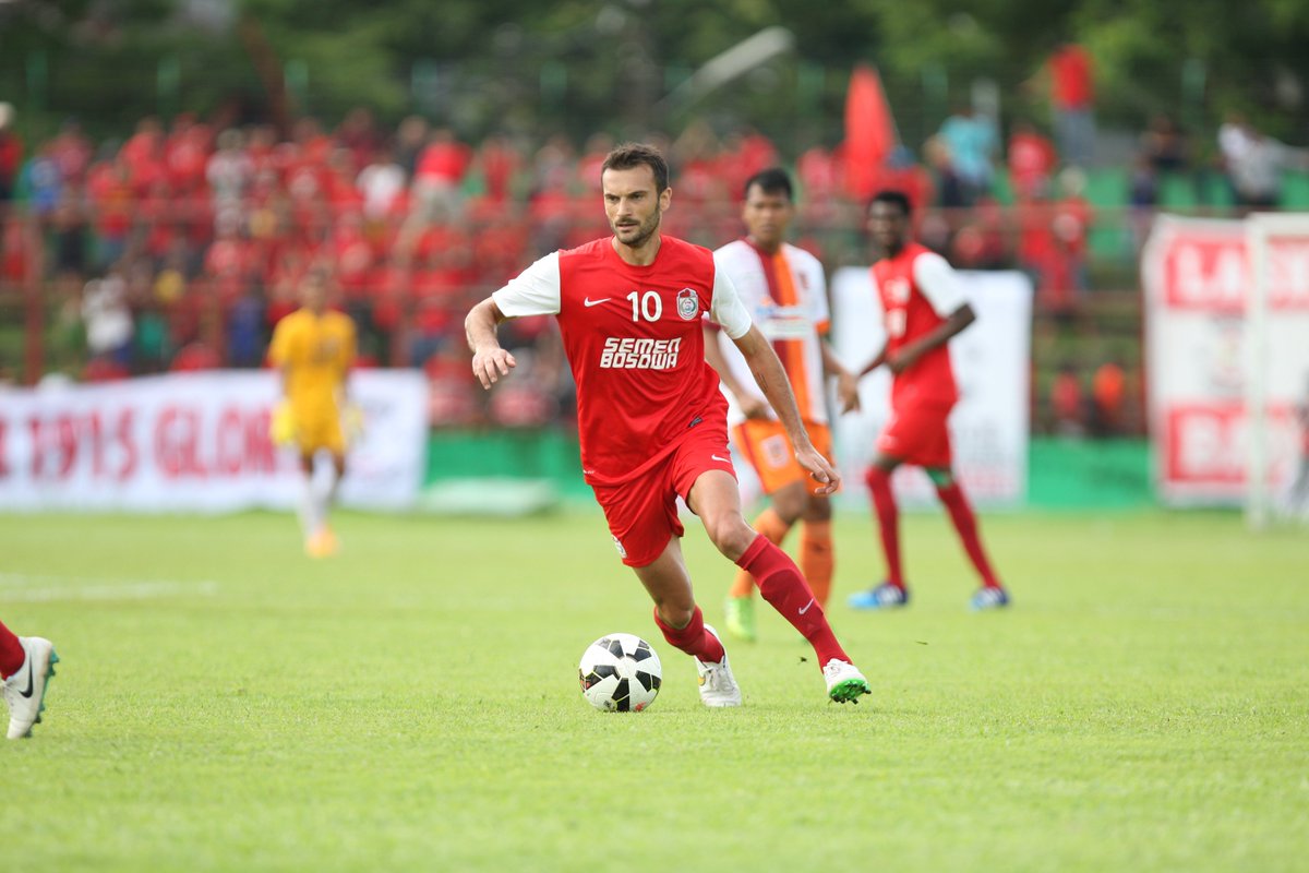 This is for <a href="/NemaVucicevic/">VUCICEVIC NEMANJA</a> and <a href="/BegaNenad/">Nenad Begovic</a>. When playing in our stadion at Makassar. cc: @Maczman_Ori @Suporter_PSM
